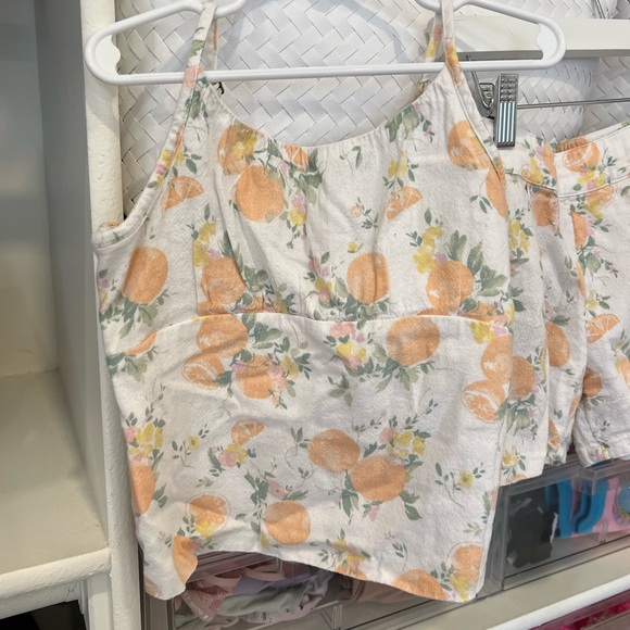 SOLD Abercrombie kids matching shorts set oranges print - Picture 2 of 7